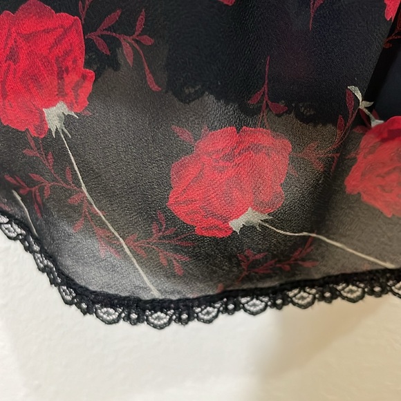 Gilligan & O’Malley spaghetti strapped nightgown. Black with roses. Size Small. - Picture 5 of 8